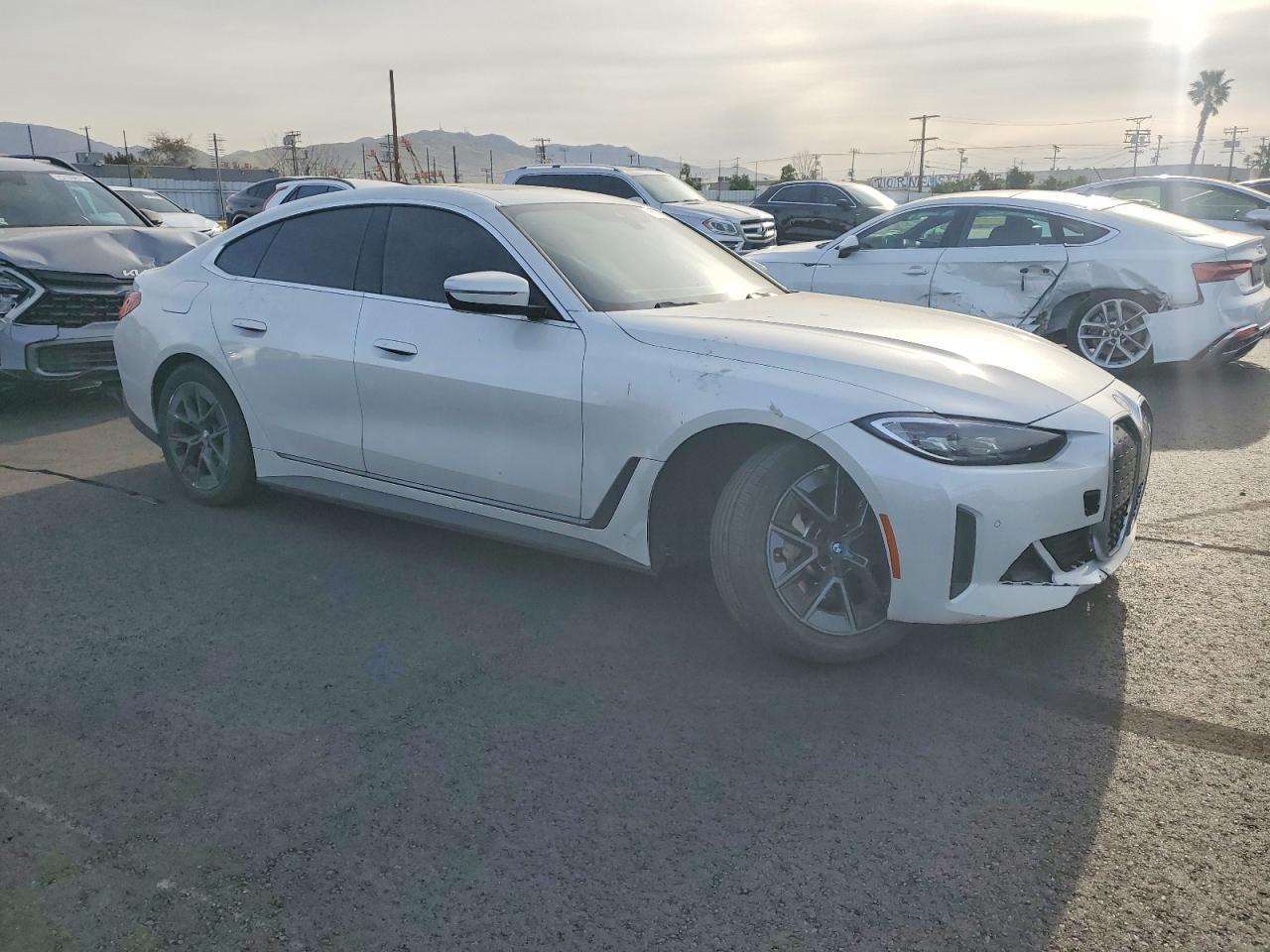 2024 BMW I4 Edrive 35 - Фото 4