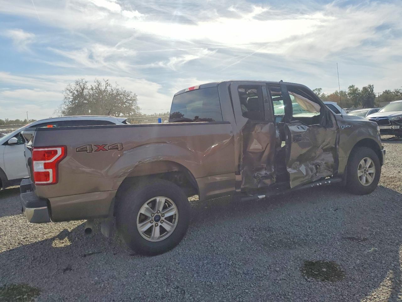 2019 Ford F150 Super Cab - Фото 3