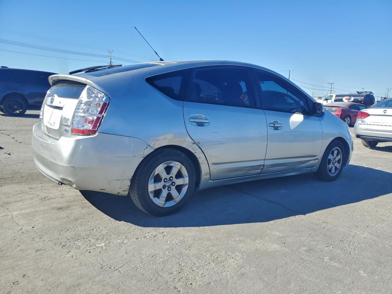 2005 Toyota Prius - Фото 3