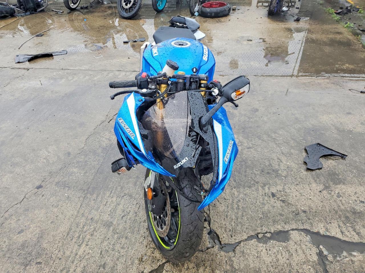 2023 Suzuki Gsx-R750 - Фото 2