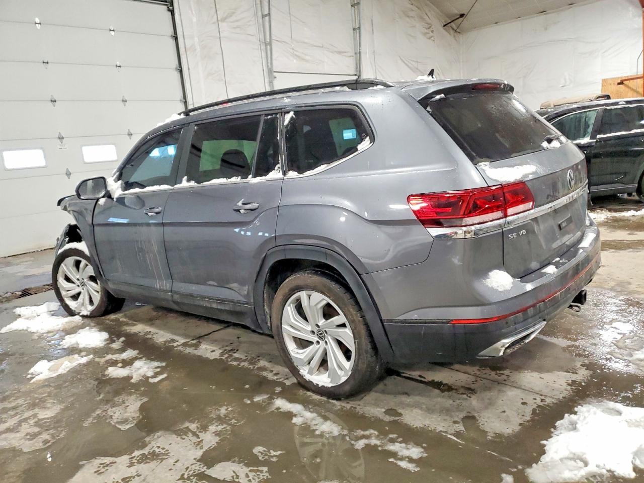 2023 Volkswagen Atlas Se - Фото 2
