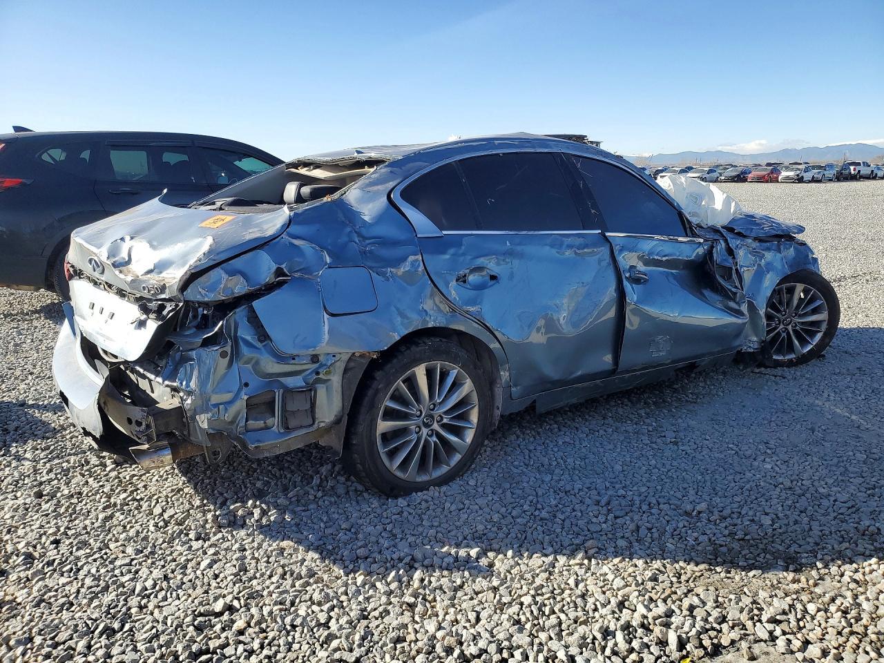 2018 Infiniti Q50 Luxe - Image 3