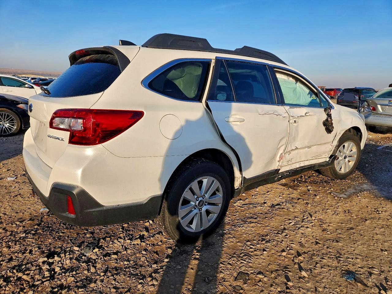 2018 Subaru Outback 2.5I Premium - Фото 3