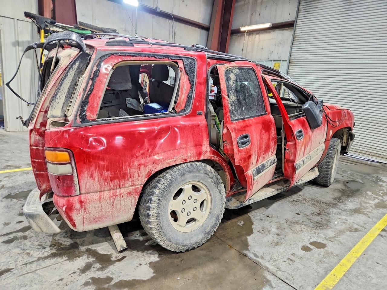 2002 Chevrolet Tahoe C1500 - Фото 3