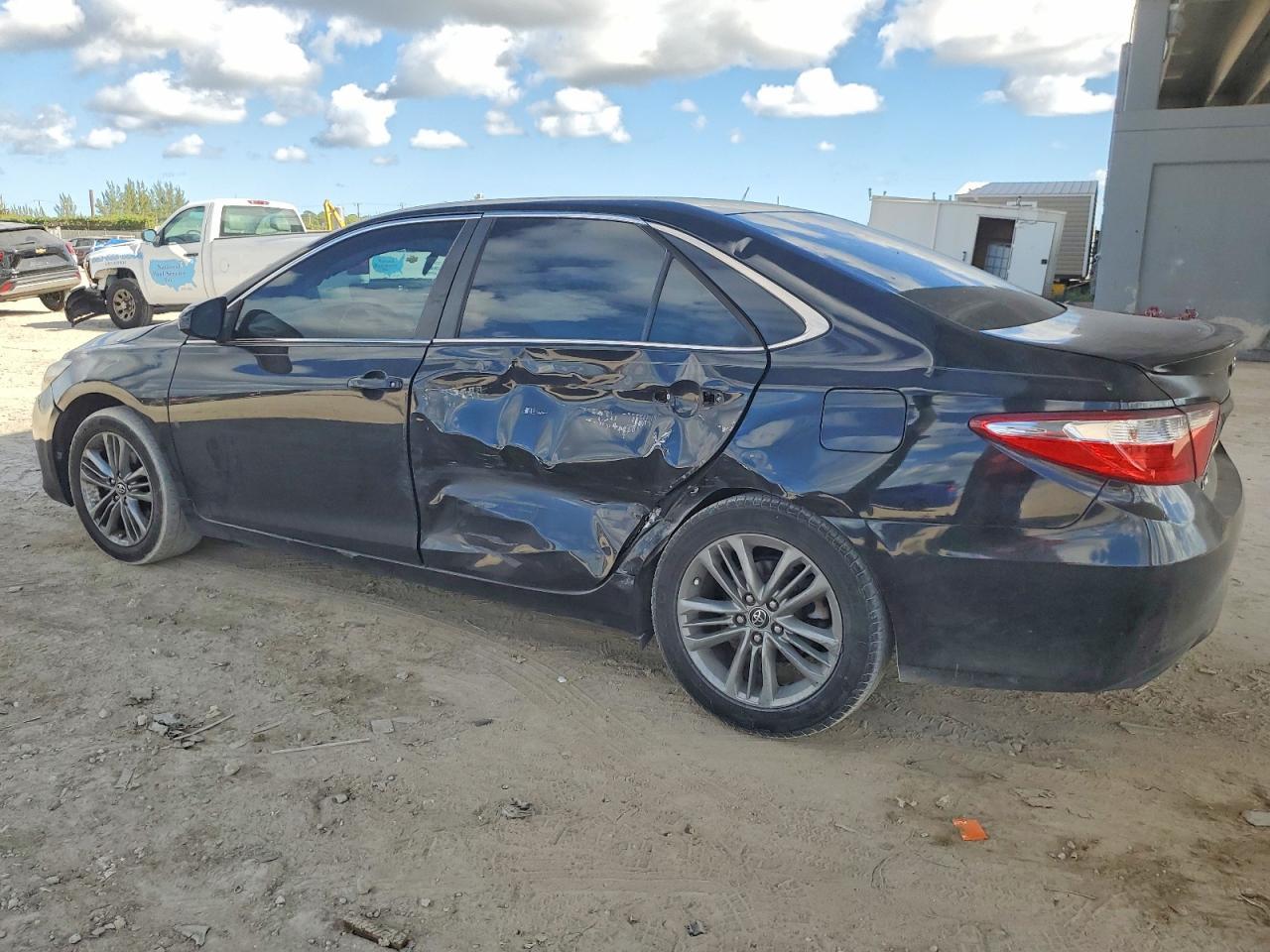 2015 Toyota Camry - Image 2