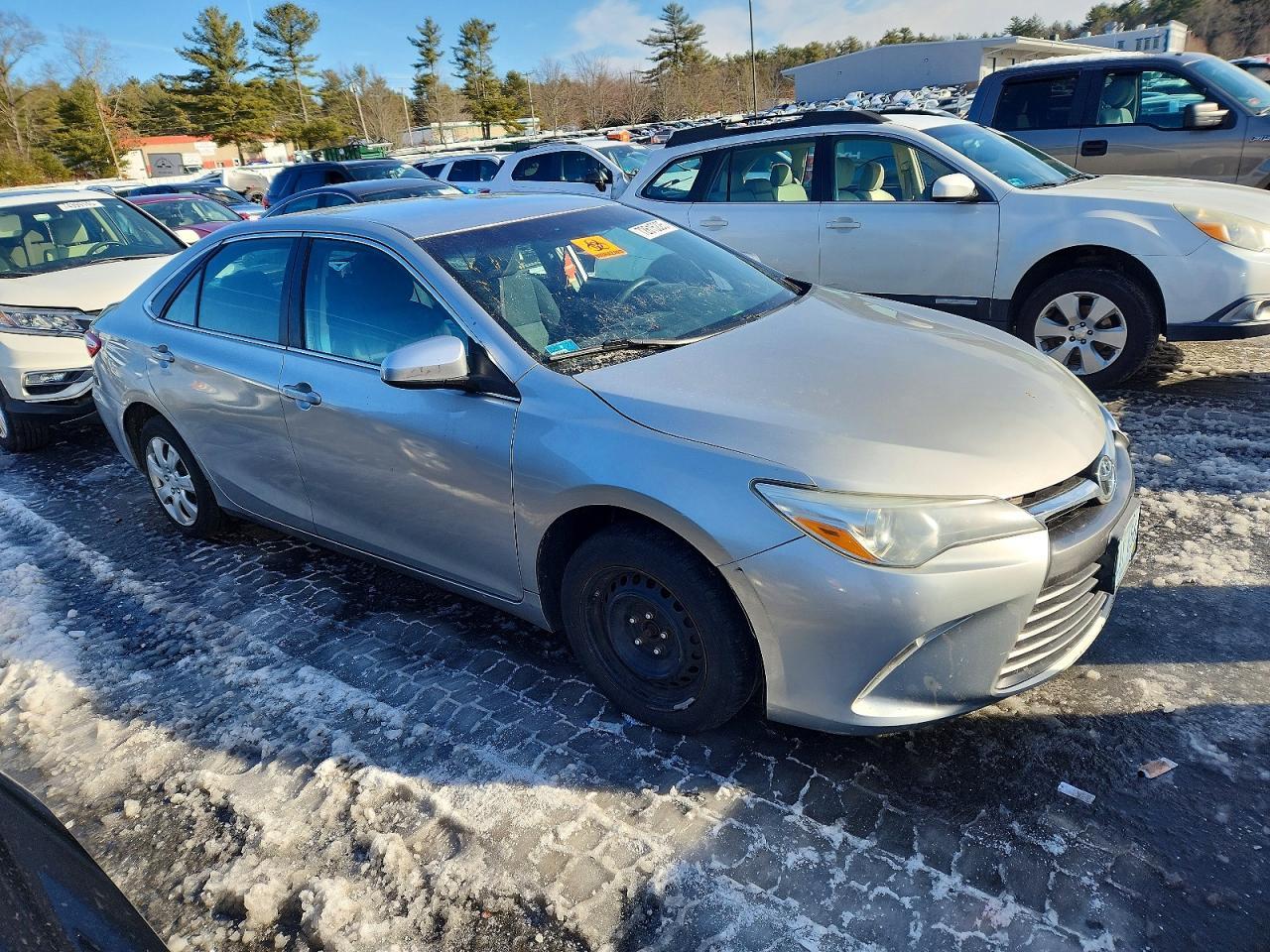 2016 Toyota Camry Le - Image 4