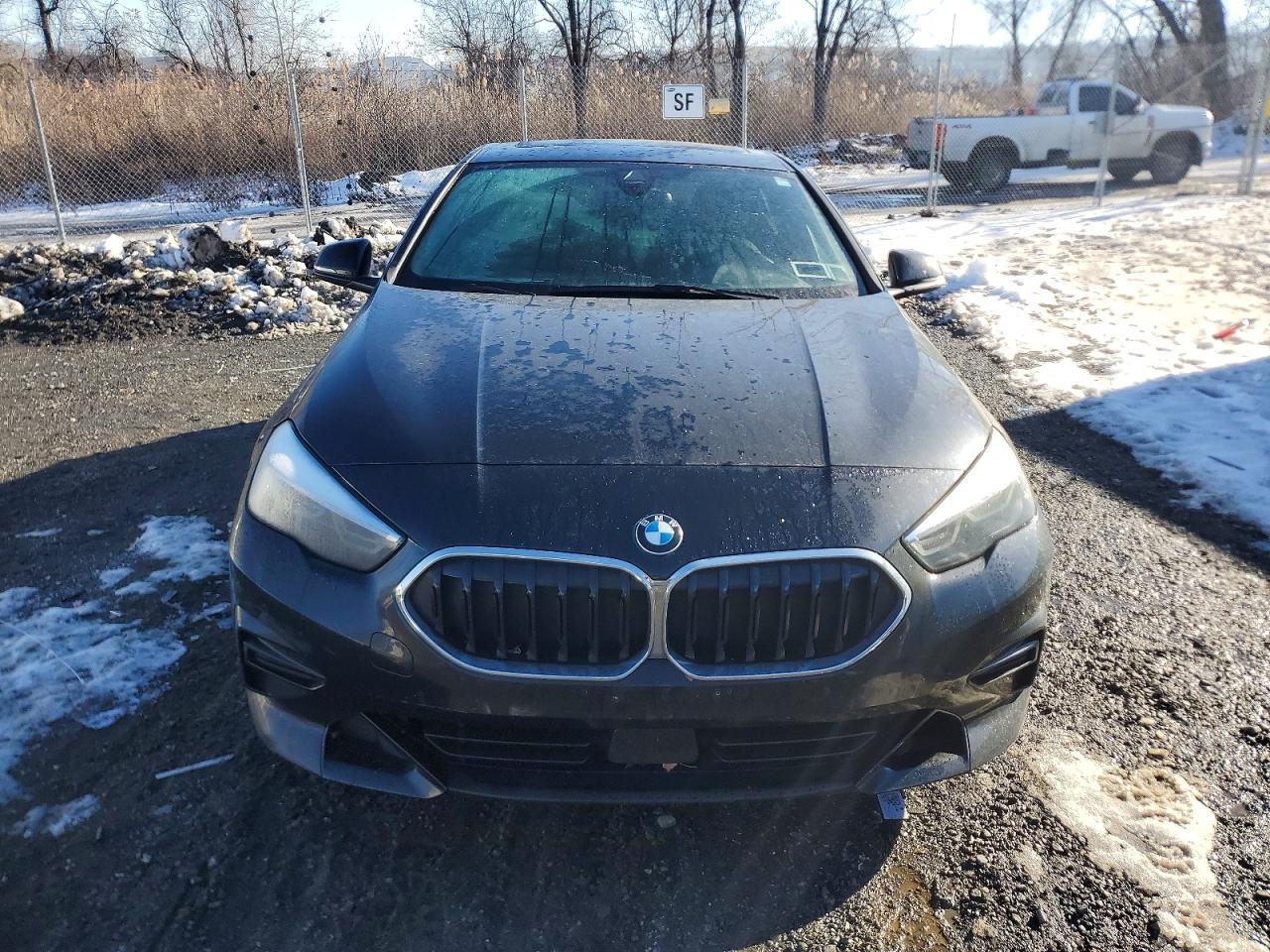 2022 BMW 228Xi - Фото 5