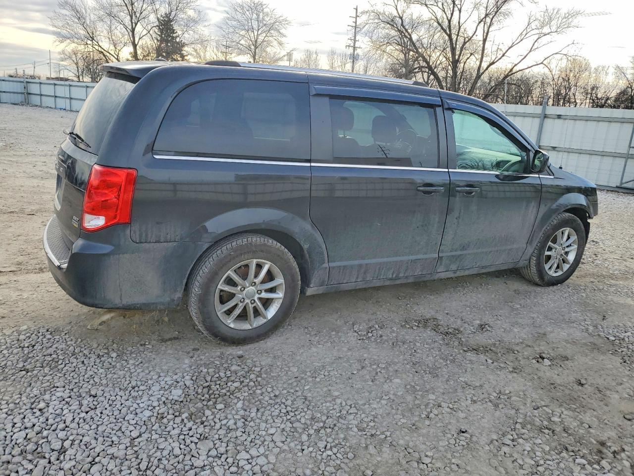 2019 Dodge Grand Caravan Sxt - Фото 3