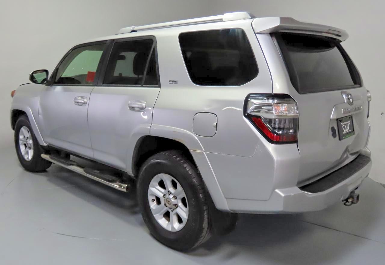 2016 Toyota 4Runner Sr5 - Image 4