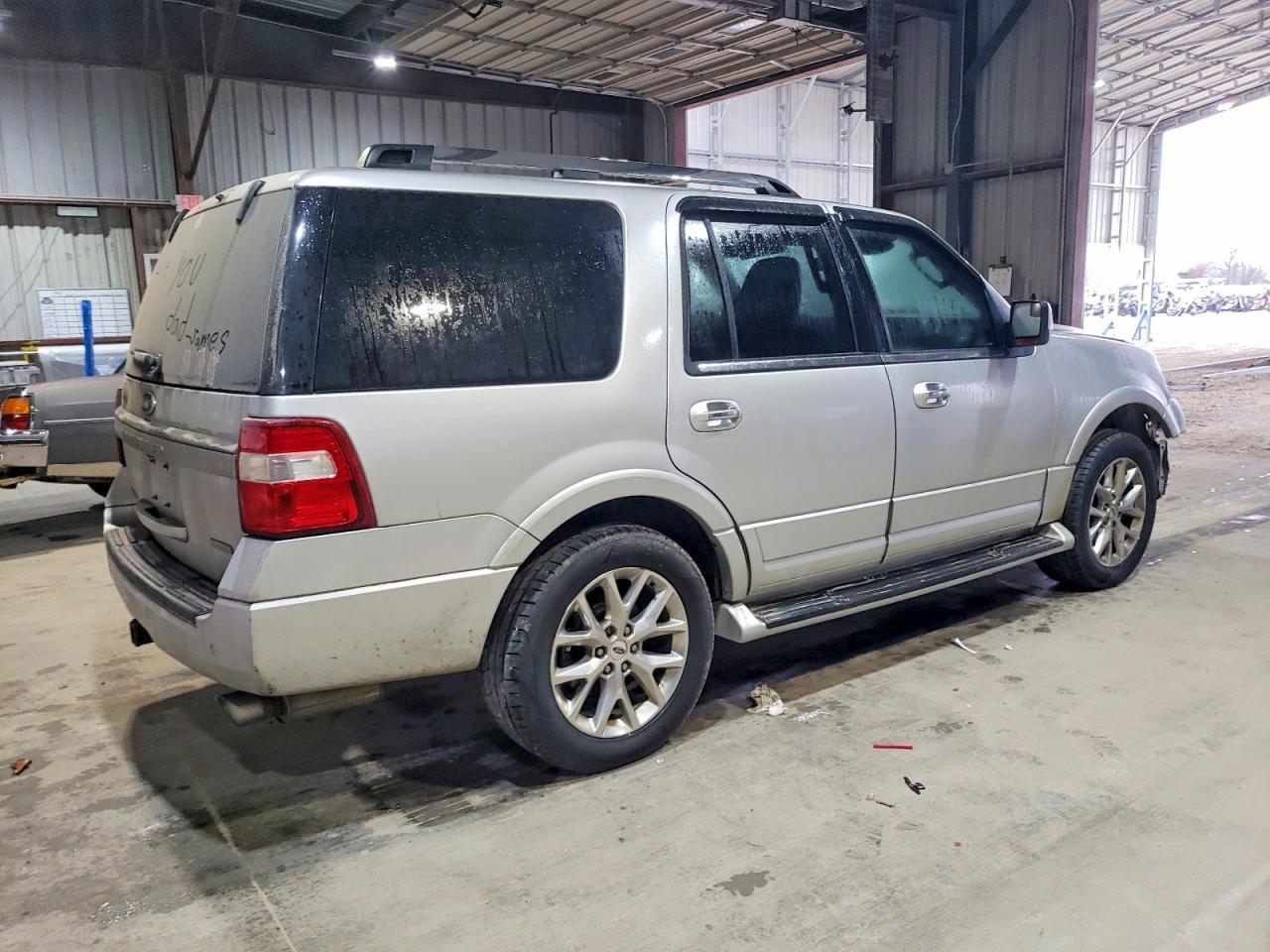 2016 Ford Expedition Limited - Image 3