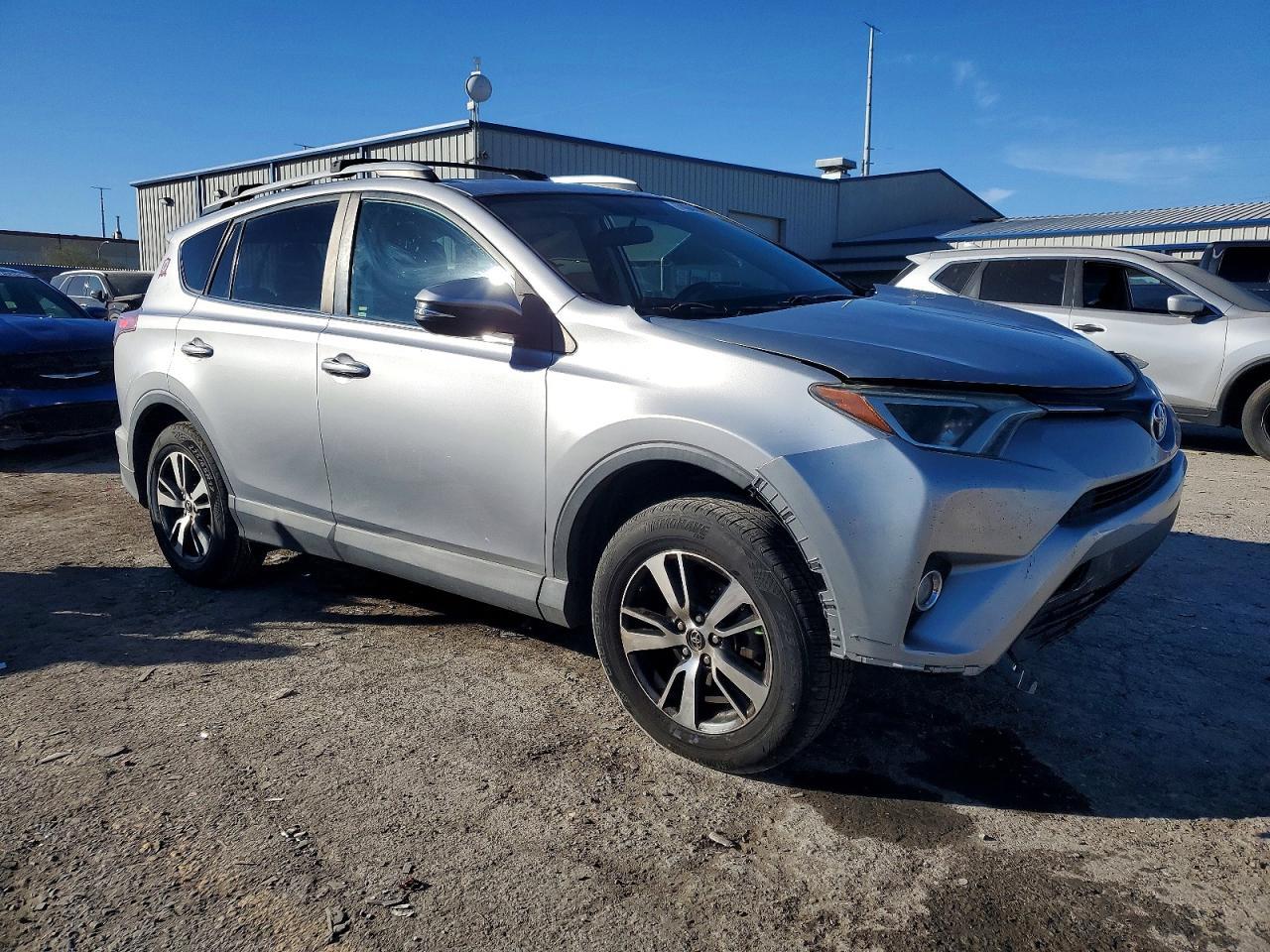 2016 Toyota Rav4 Xle - Фото 4