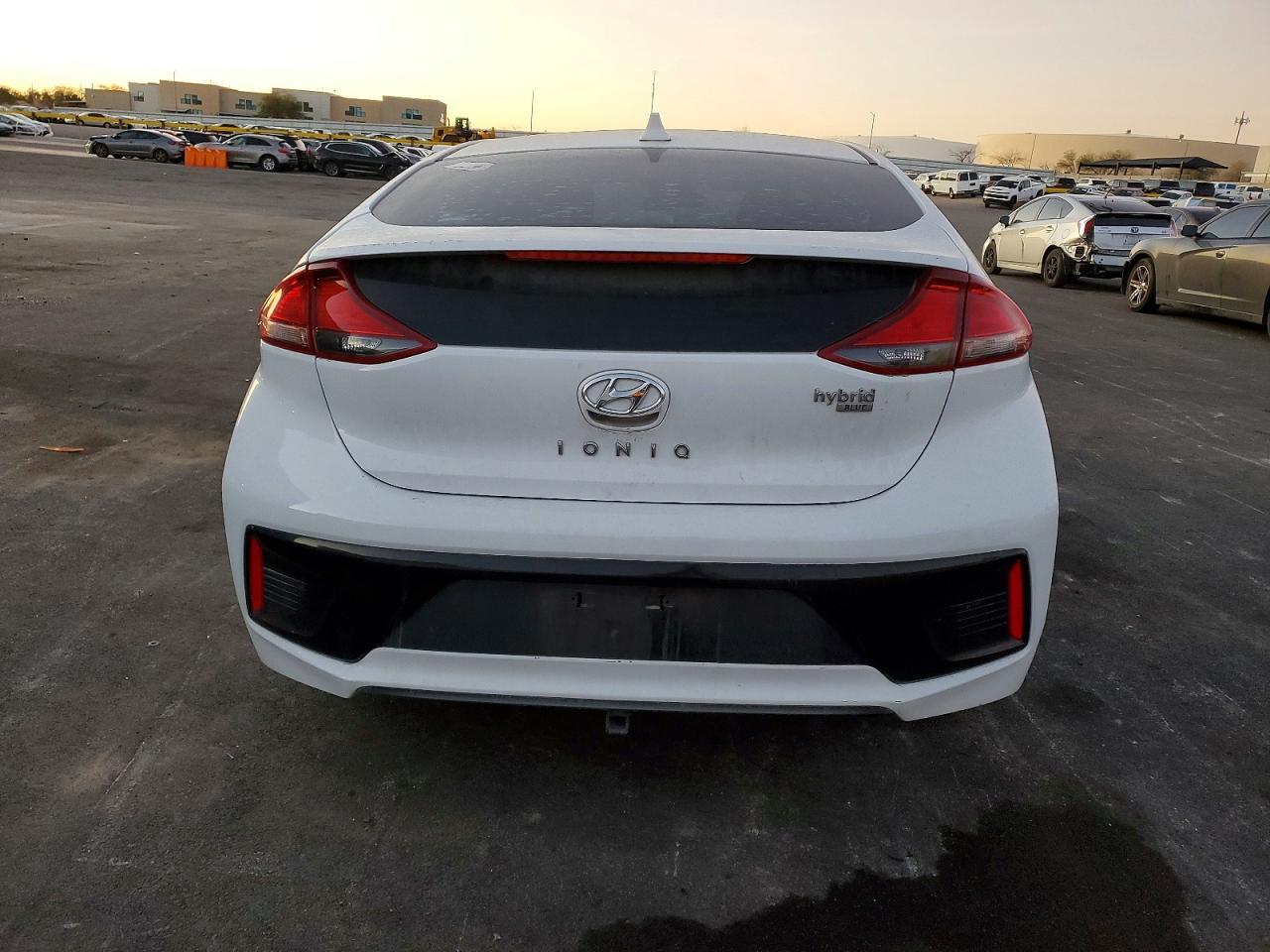 2019 Hyundai Ioniq Blue - Фото 6