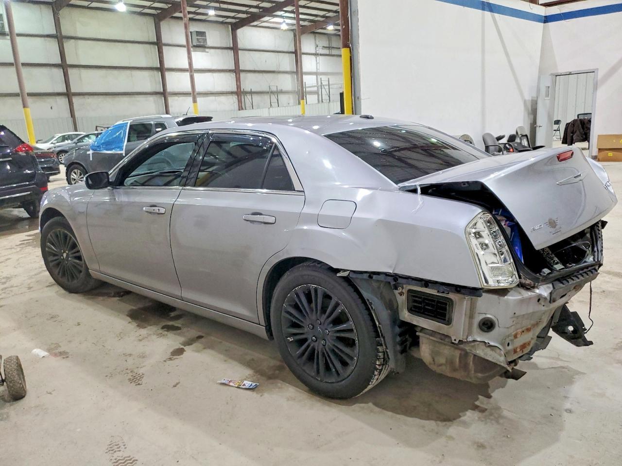2014 Chrysler 300 - Image 2