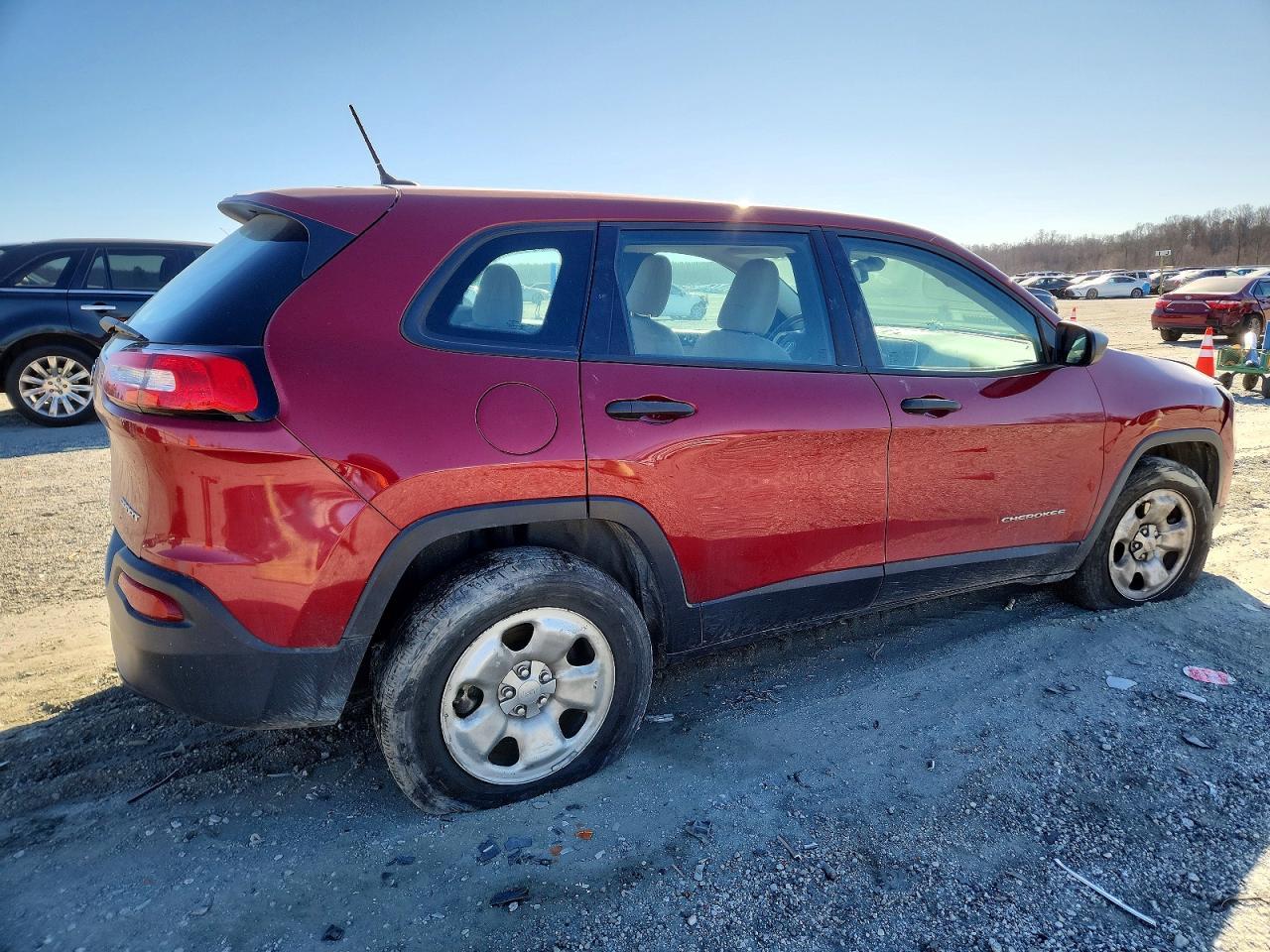2015 Jeep Cherokee Sport - Фото 3