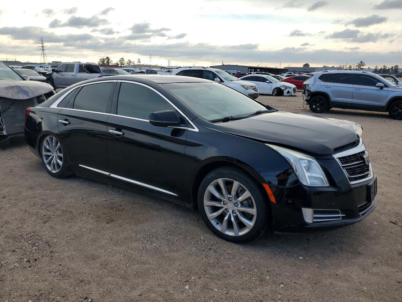 2017 Cadillac Xts Luxury - Image 4