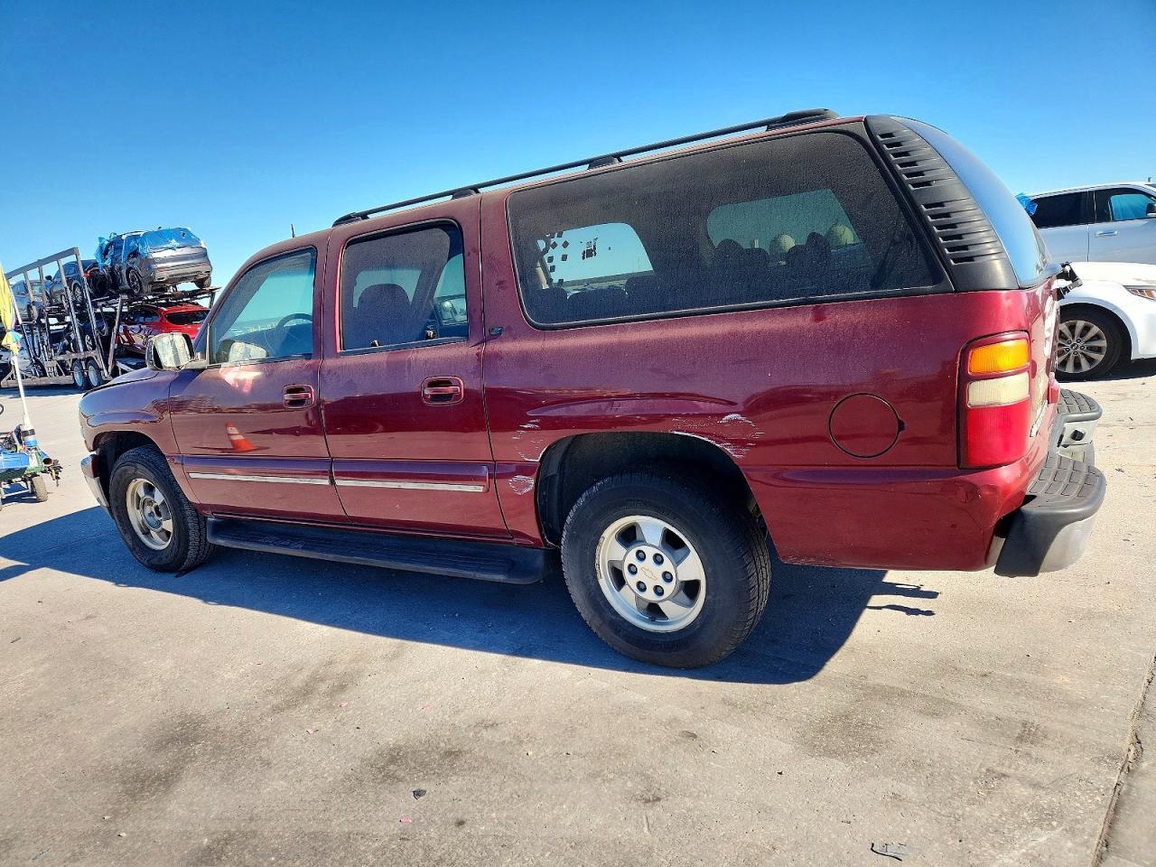2003 Chevrolet Suburban C1500 - Фото 2