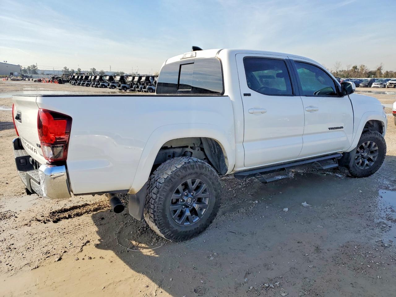 2023 Toyota Tacoma Double Cab - Фото 3