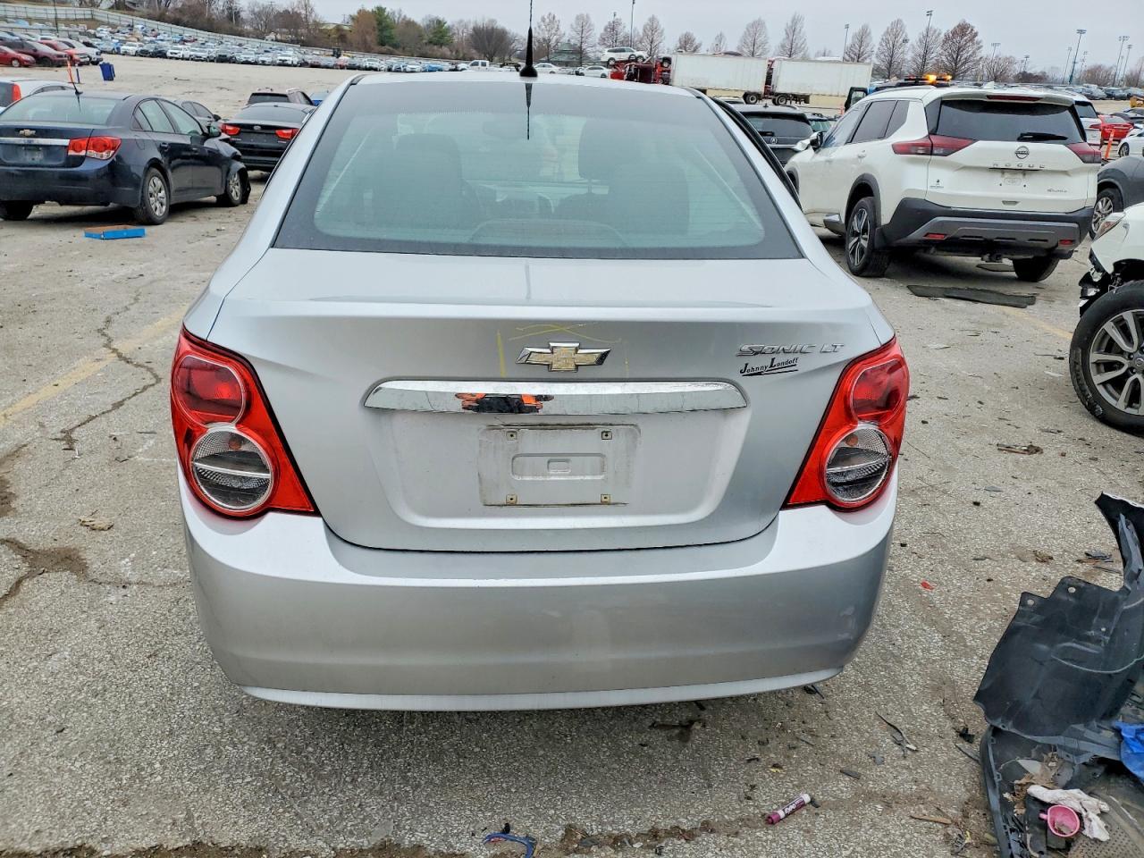 2013 Chevrolet Sonic Lt - Фото 6