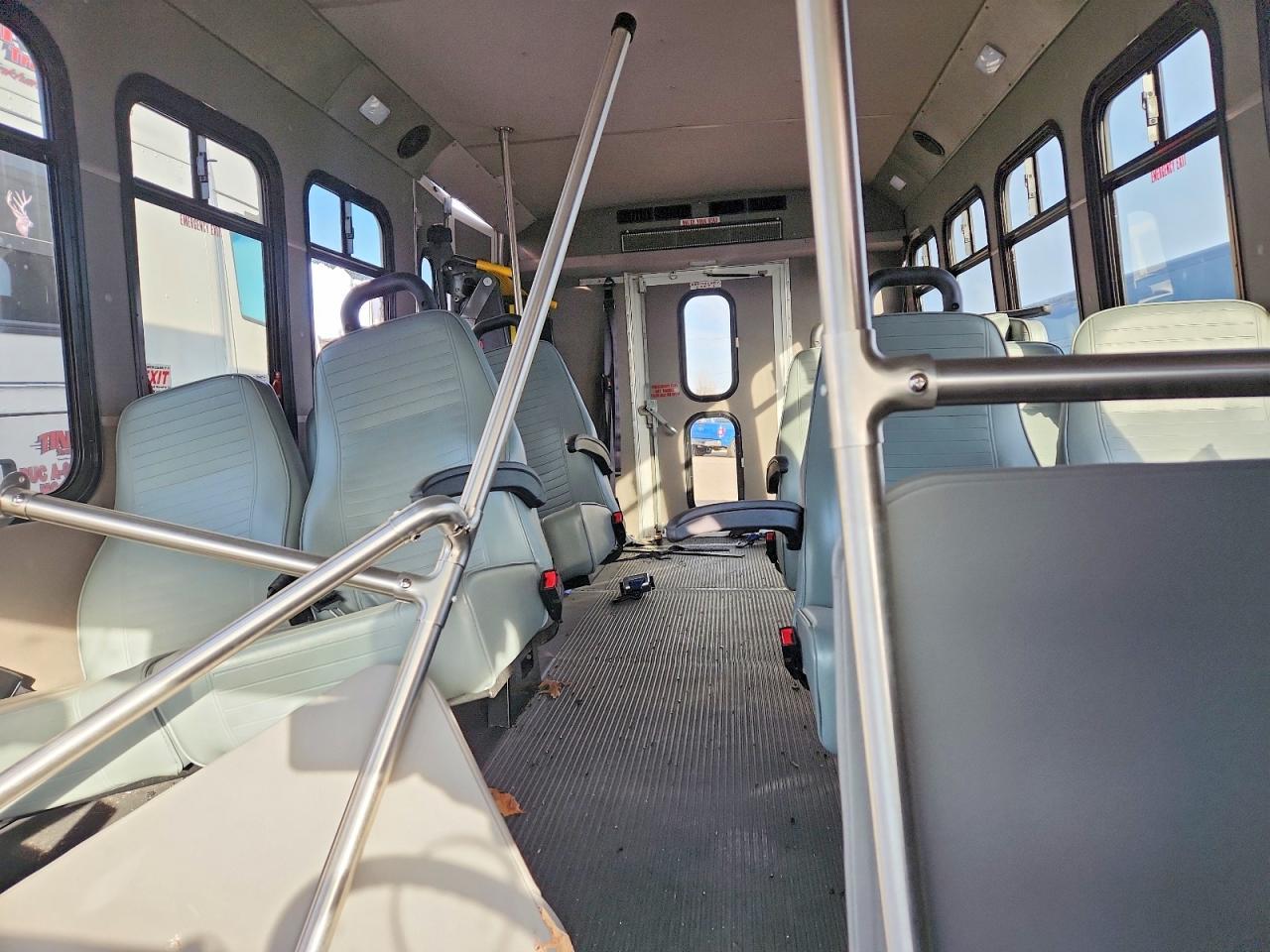 2023 Ford E350 Shuttle Bus - Image 6