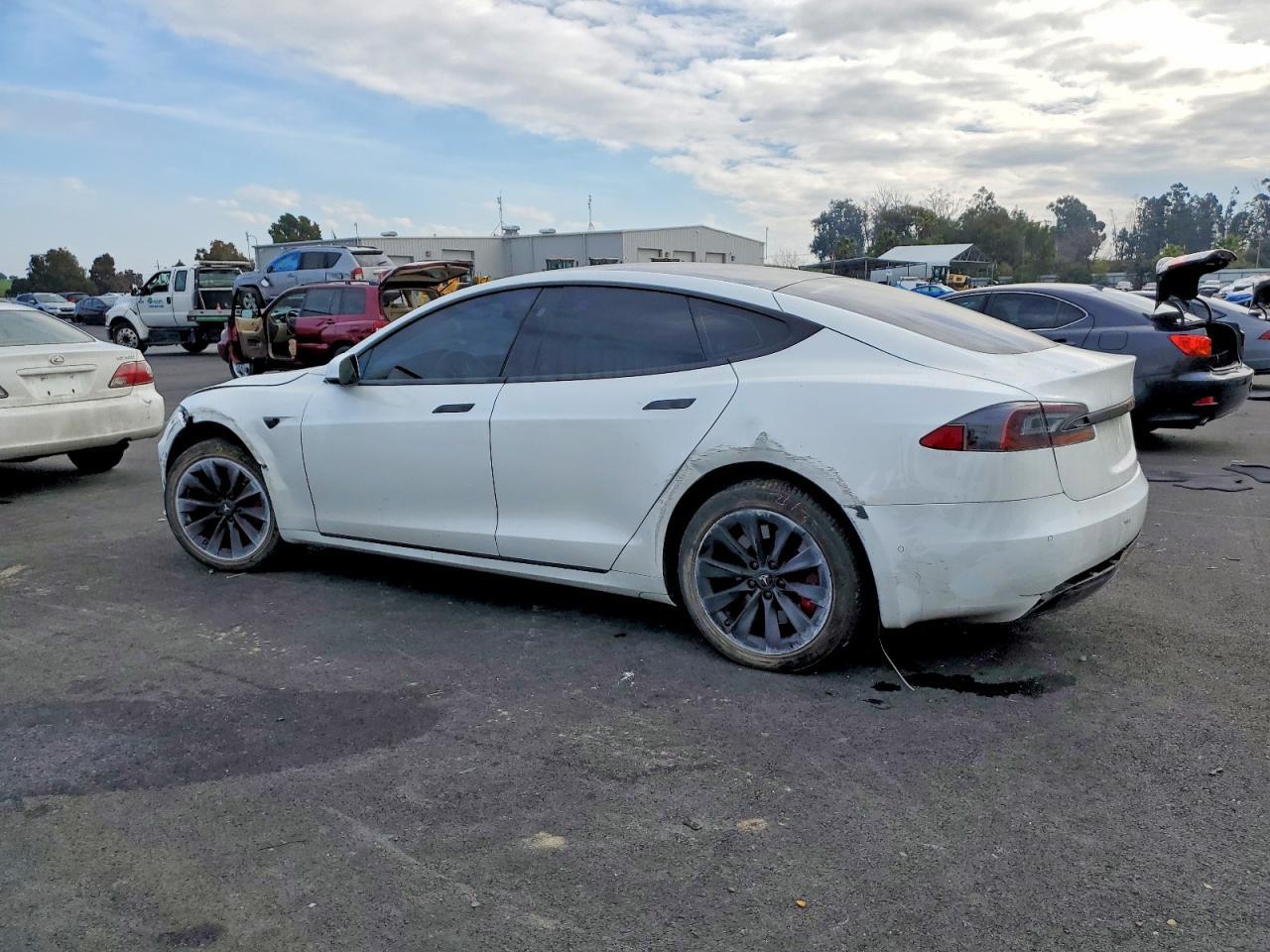 2018 Tesla Model S - Фото 2
