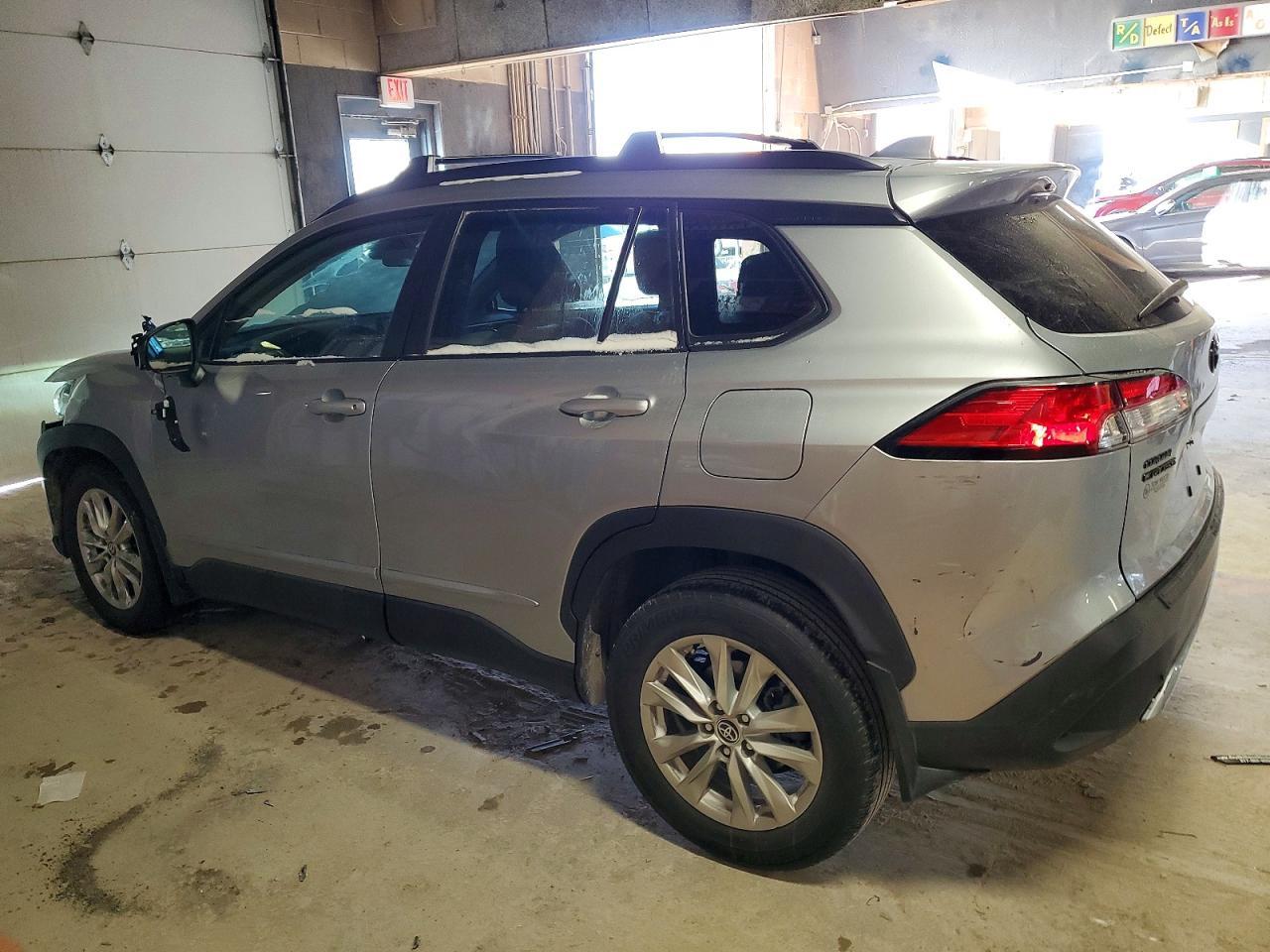 2022 Toyota Corolla Cross Le - Фото 2