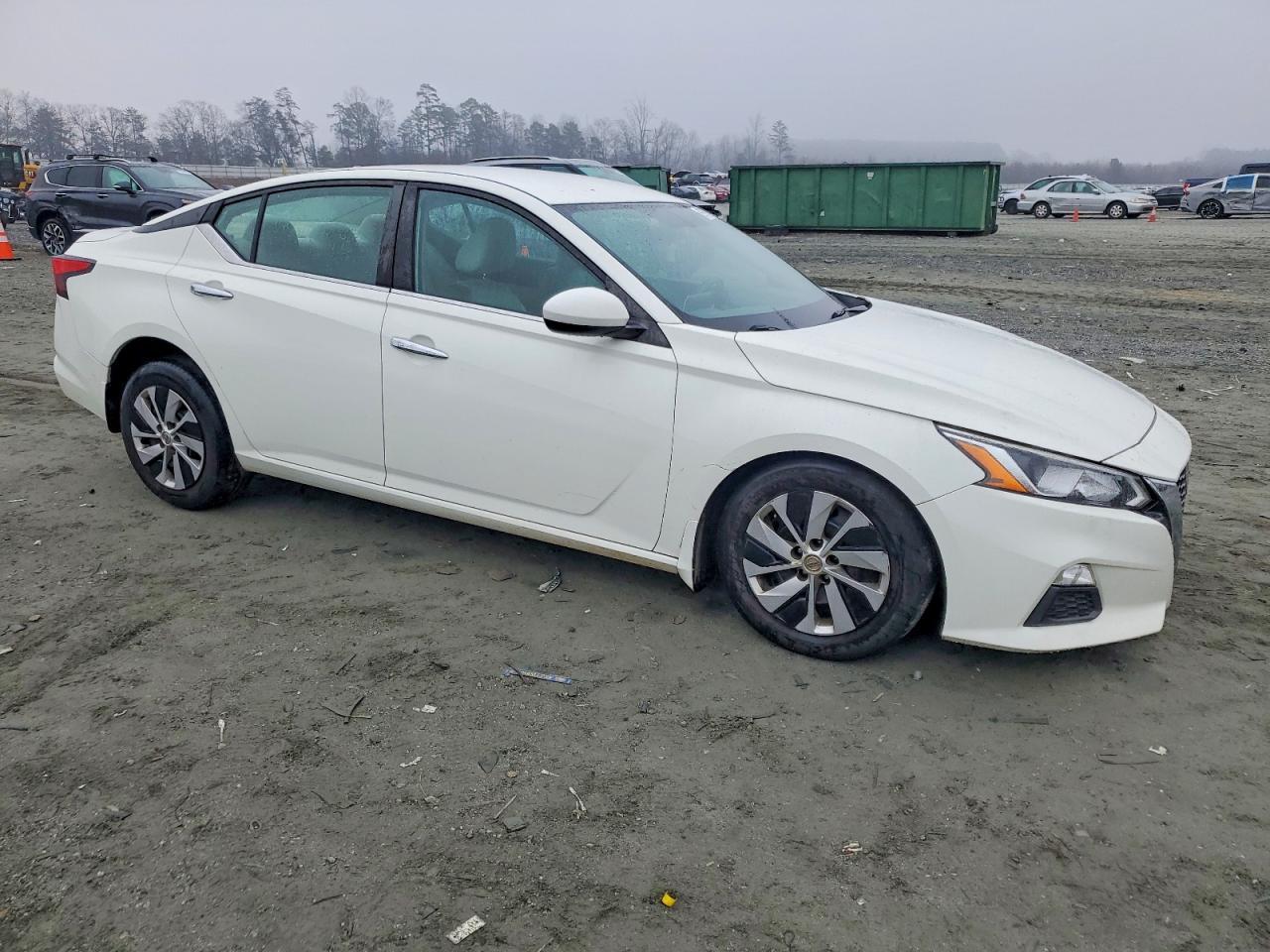 2020 Nissan Altima S - Фото 4
