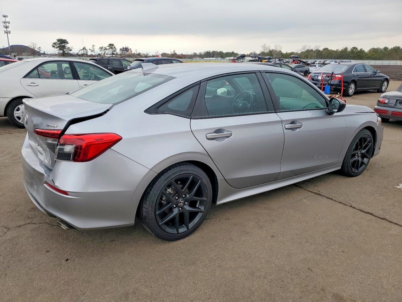 2022 Honda Civic Sport - Фото 3