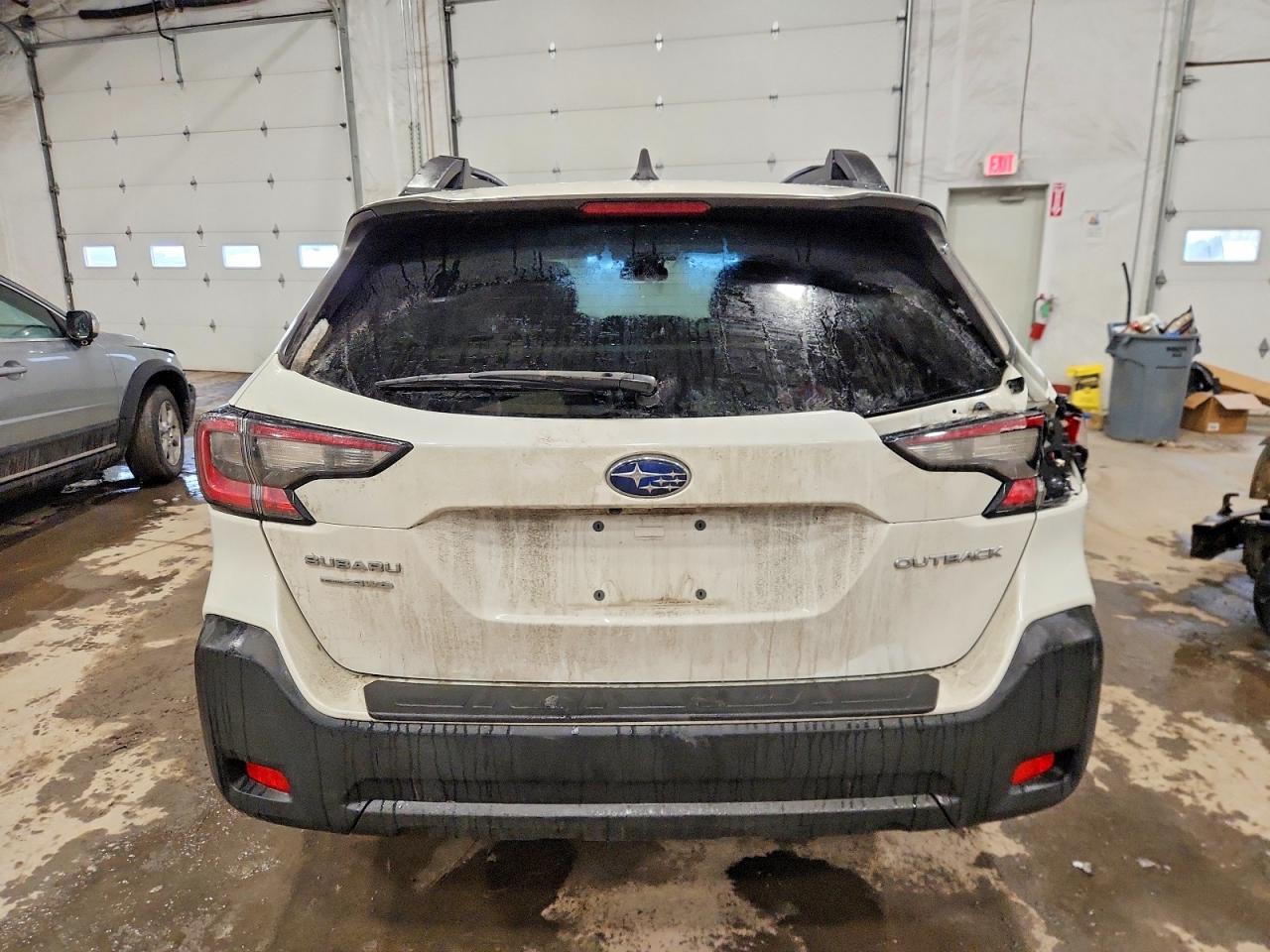 2023 Subaru Outback Premium - Image 6