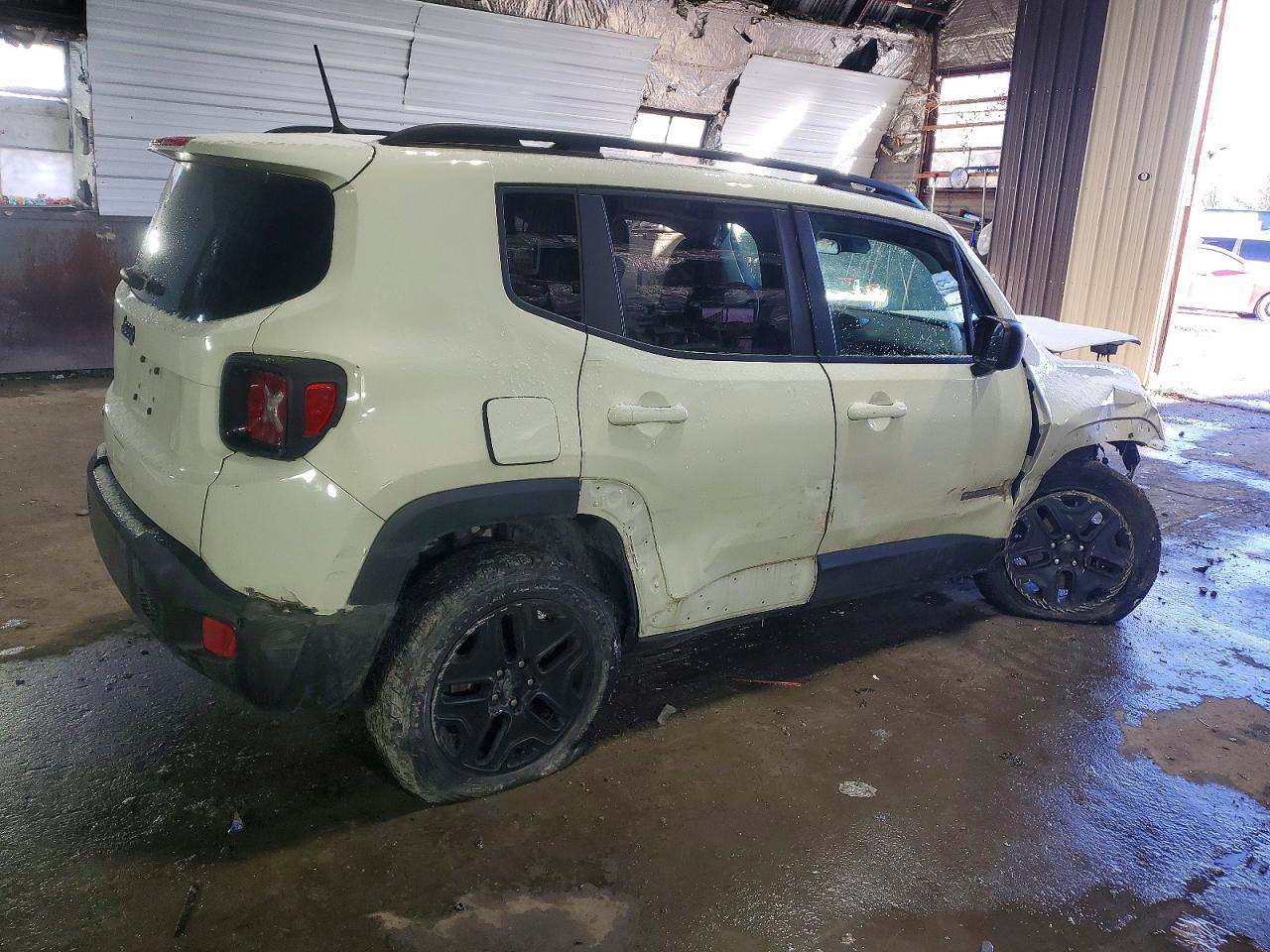 2018 Jeep Renegade Sport Awd - Image 3