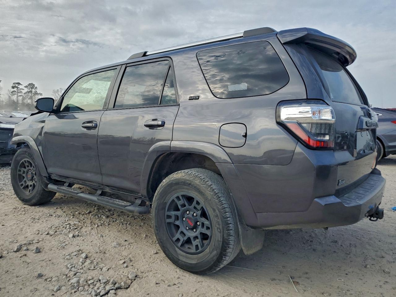 2023 Toyota 4Runner Sr5 - Фото 2