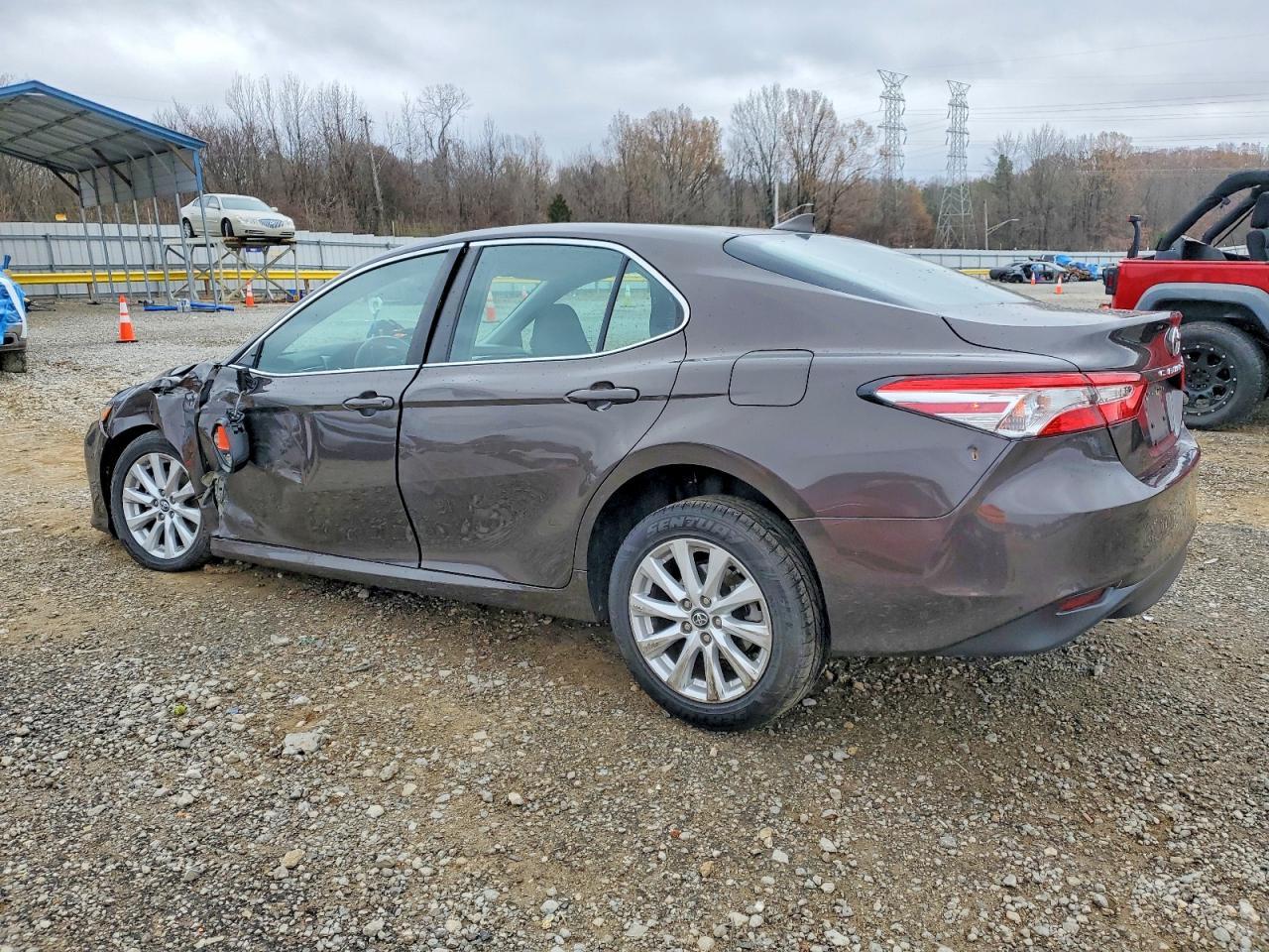 2019 Toyota Camry L - Image 2