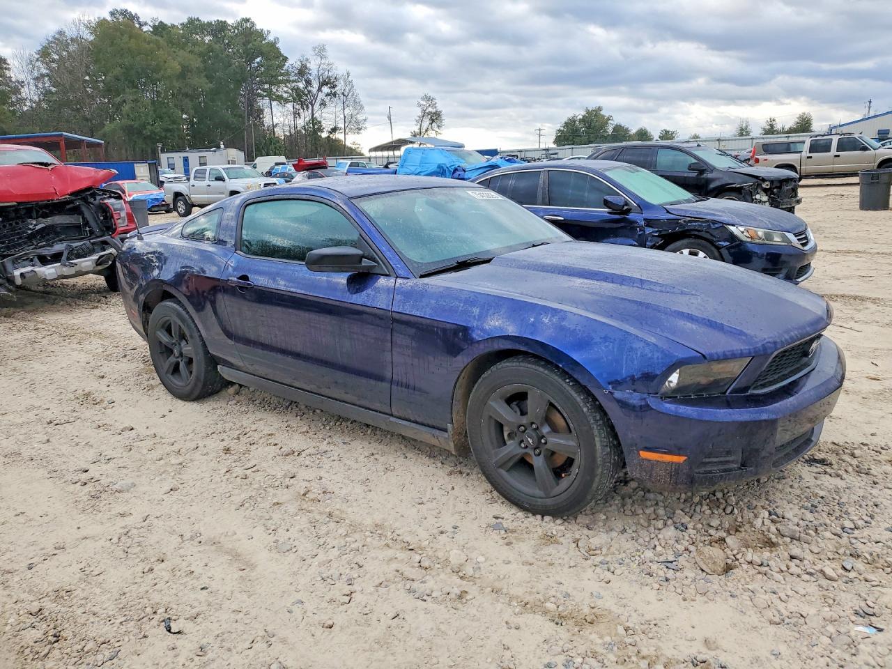 2010 Ford Mustang - Фото 4