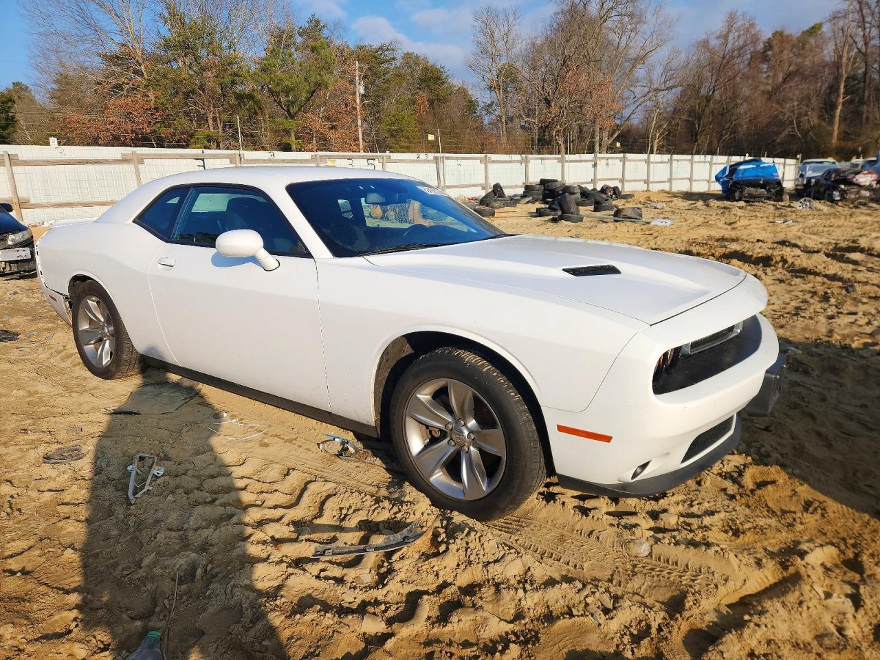 2022 Dodge Challenger Sxt - Image 4