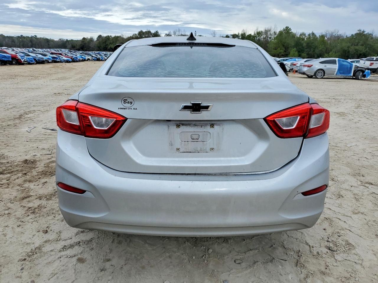 2017 Chevrolet Cruze Ls - Фото 6