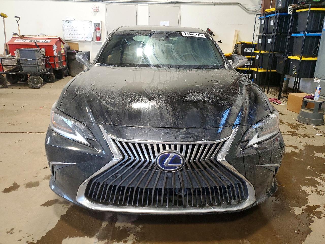 2021 Lexus Es 300H - Фото 5