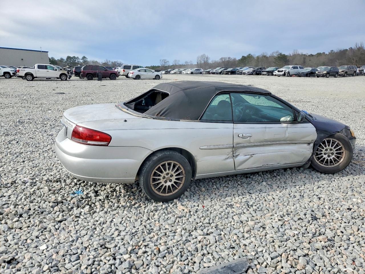 2004 Chrysler Sebring Lxi - Image 3