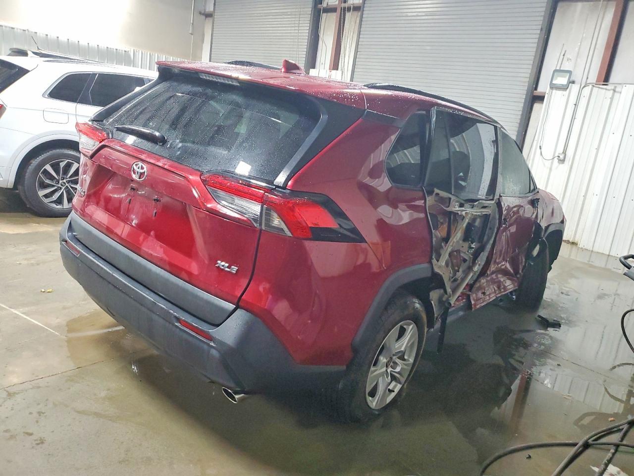2021 Toyota Rav4 Xle - Фото 3
