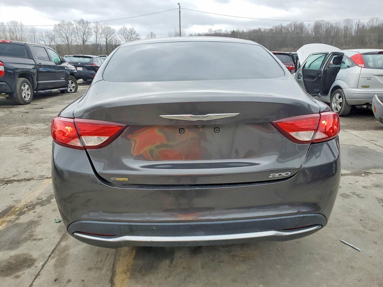 2016 Chrysler 200 Limited - Фото 6