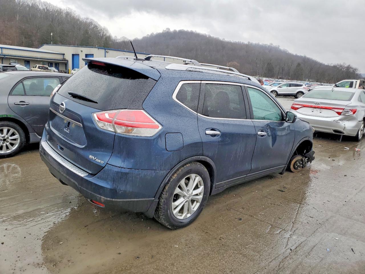 2016 Nissan Rogue S - Фото 3