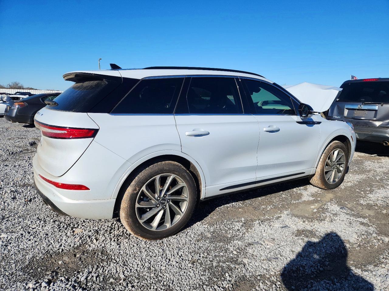 2025 Lincoln Corsair Grand Touring - Image 3