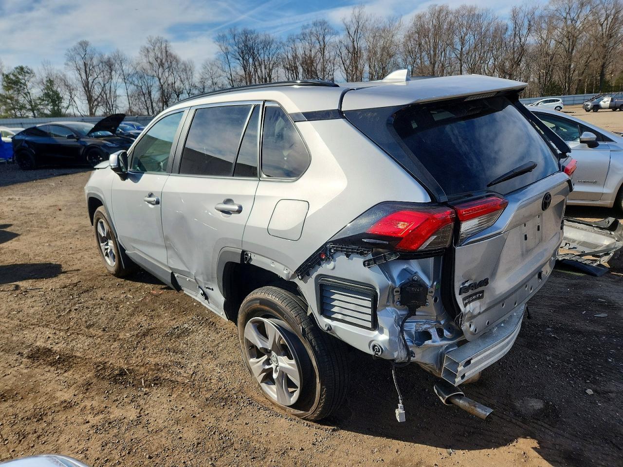 2024 Toyota Rav4 Xle - Фото 2