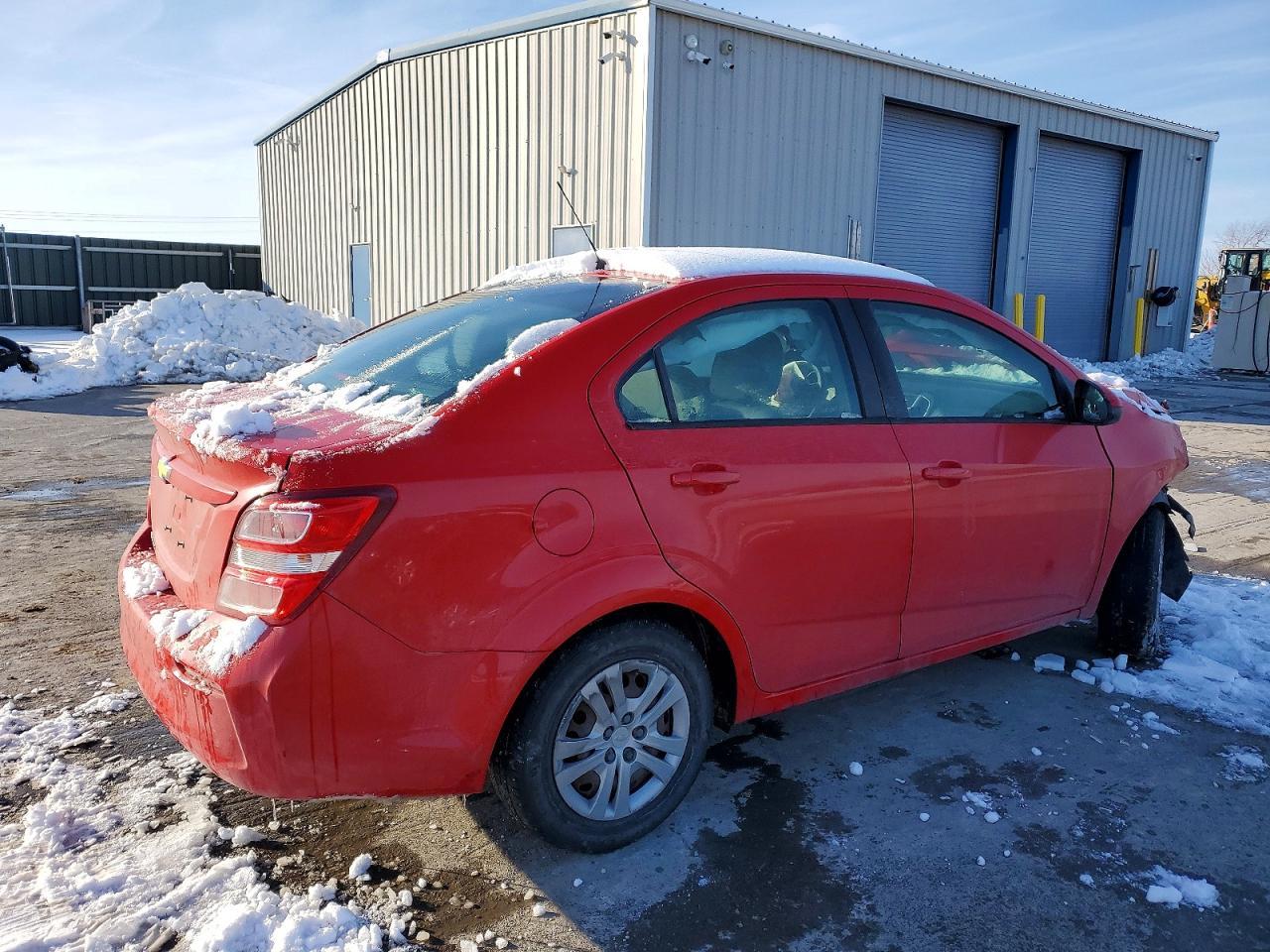 2018 Chevrolet Sonic Ls - Image 3