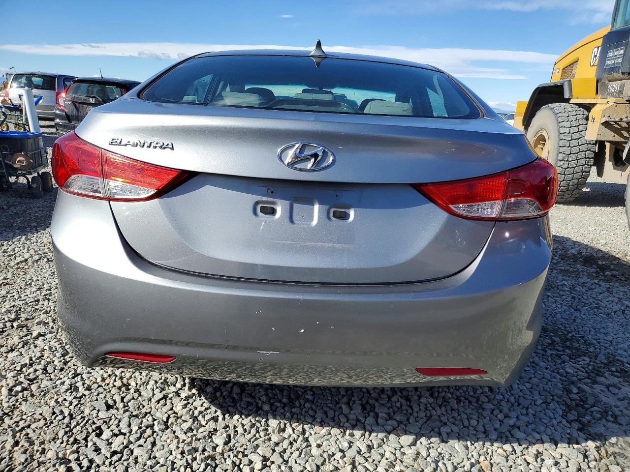 2013 Hyundai Elantra Gls - Фото 6