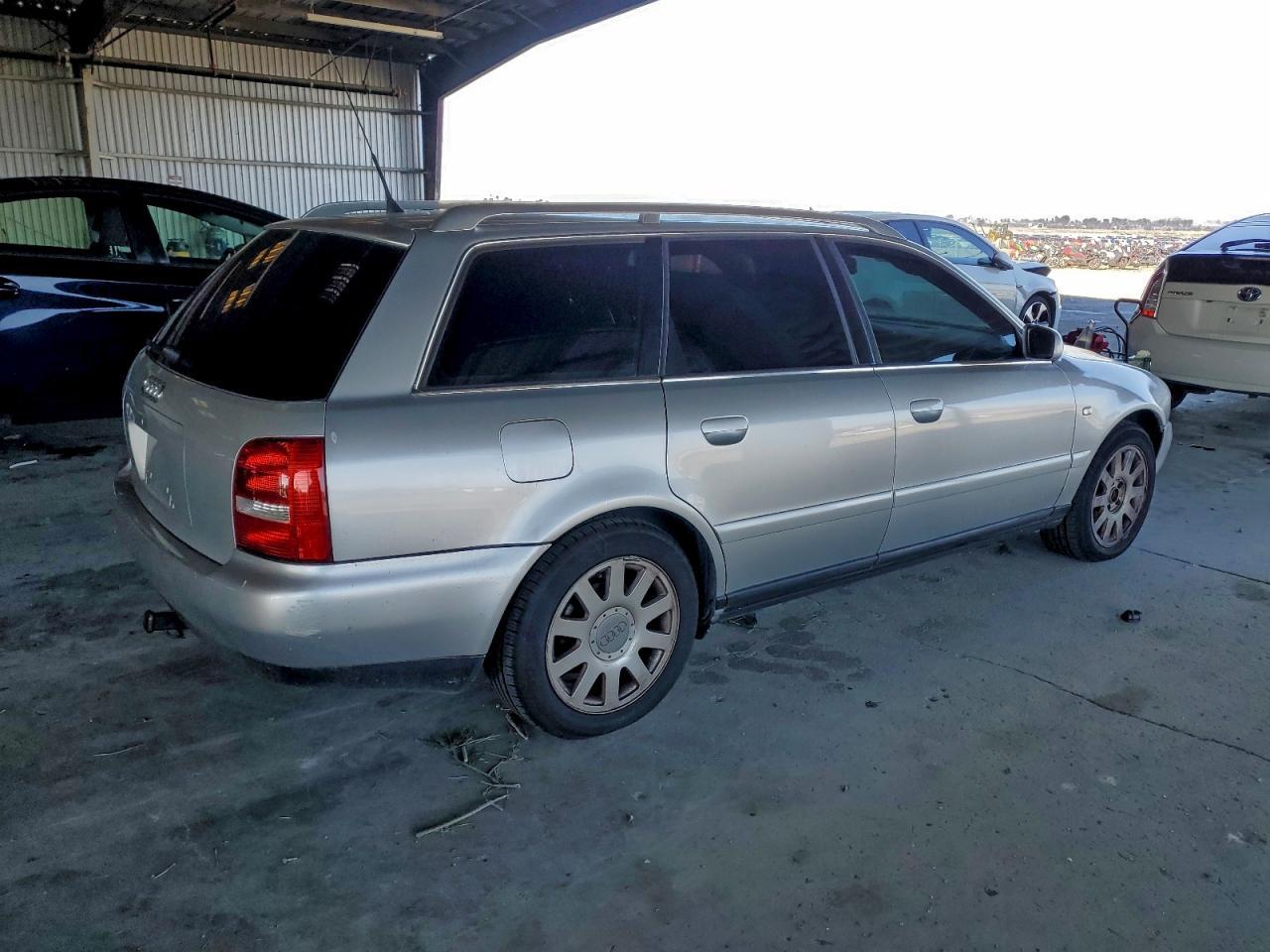 2001 Audi A4 2.8 Avant Quattro - Image 3