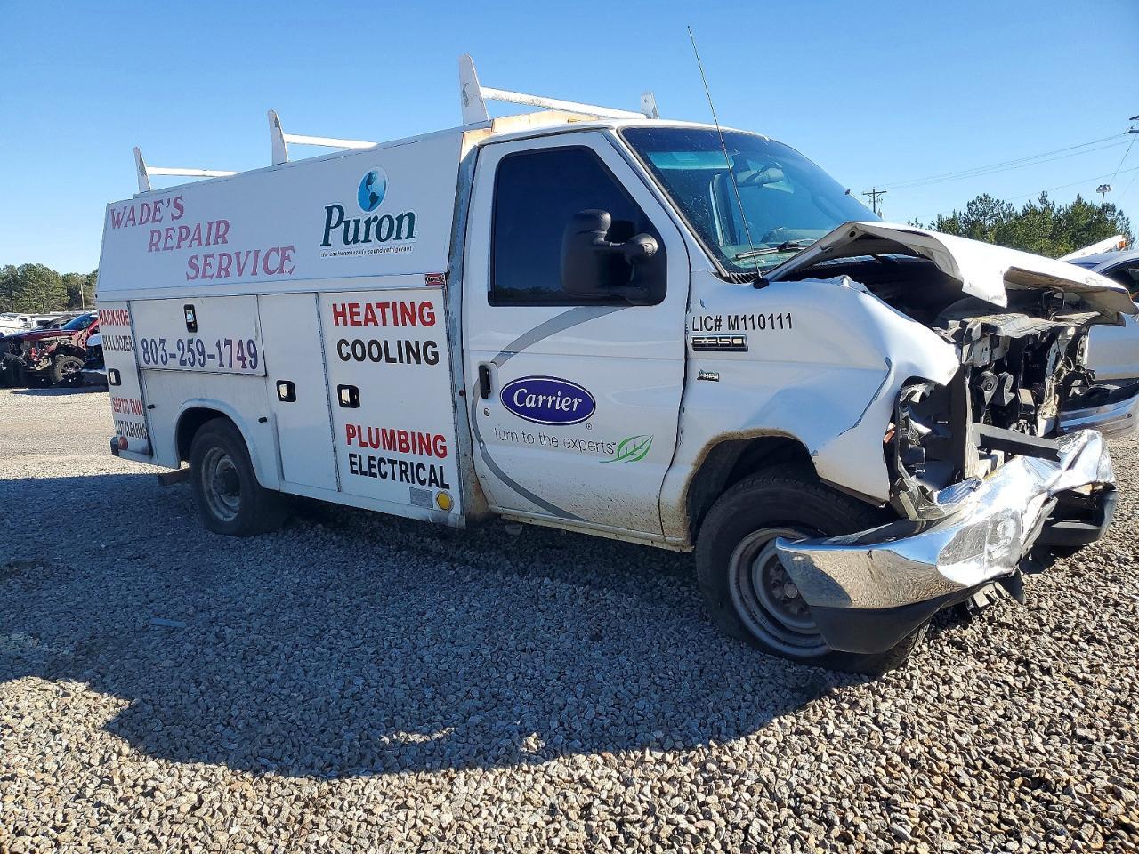 2015 Ford Econoline E350 Super Duty Cutaway Van - Фото 4
