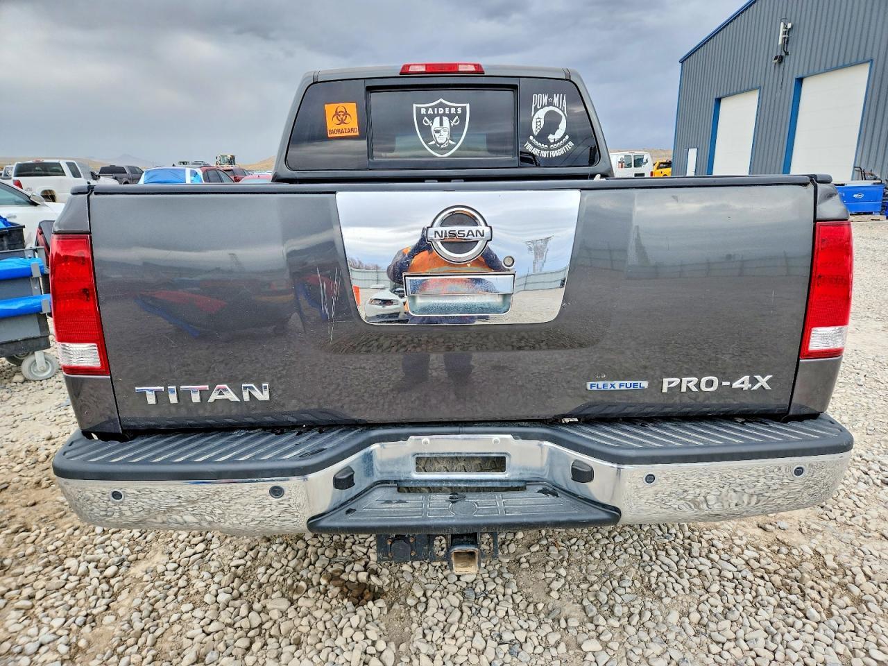 2011 Nissan Titan Sv - Image 6