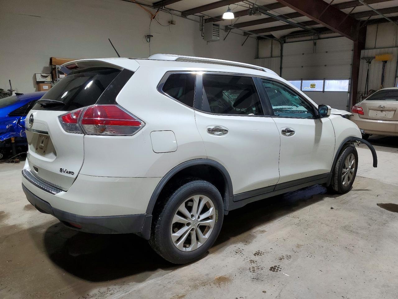 2016 Nissan Rogue Sv - Image 3