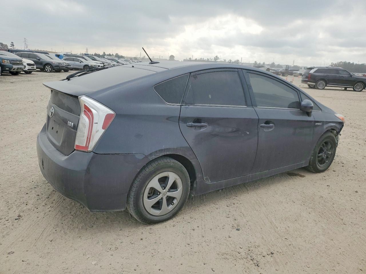 2012 Toyota Prius - Фото 3