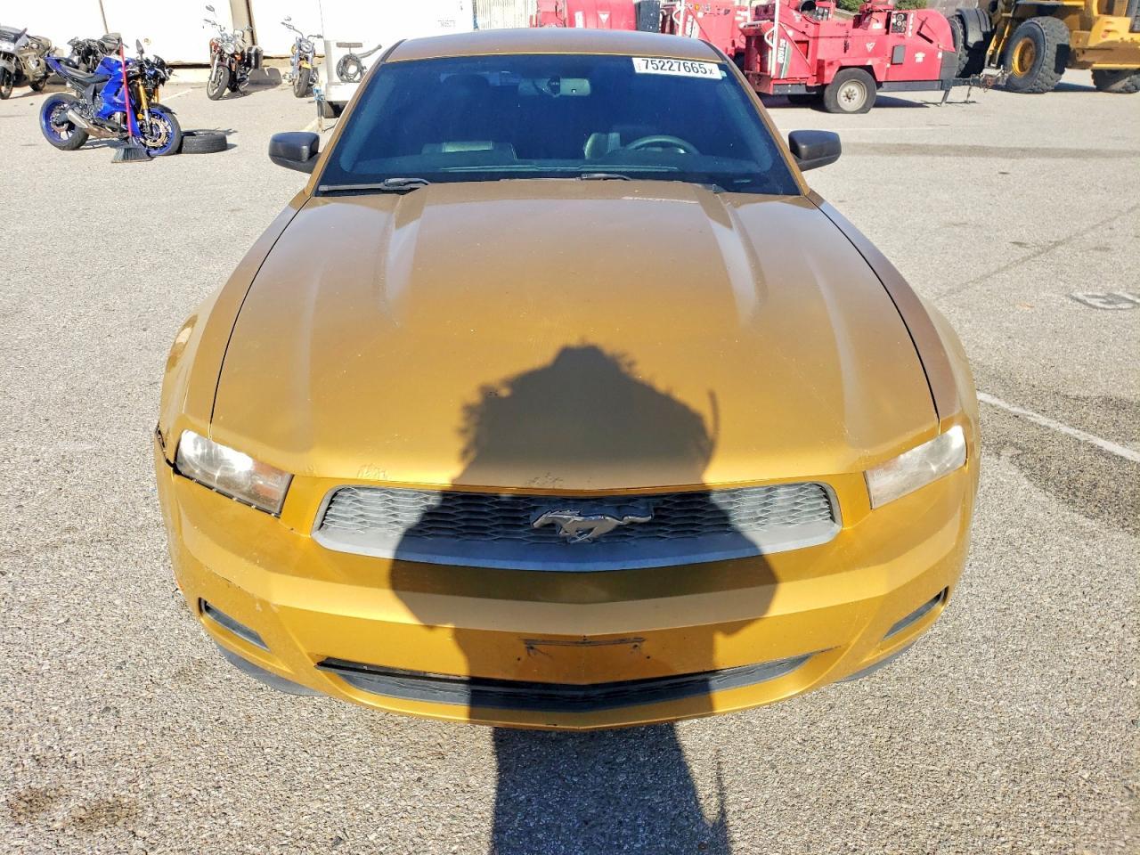 2010 Ford Mustang - Фото 5