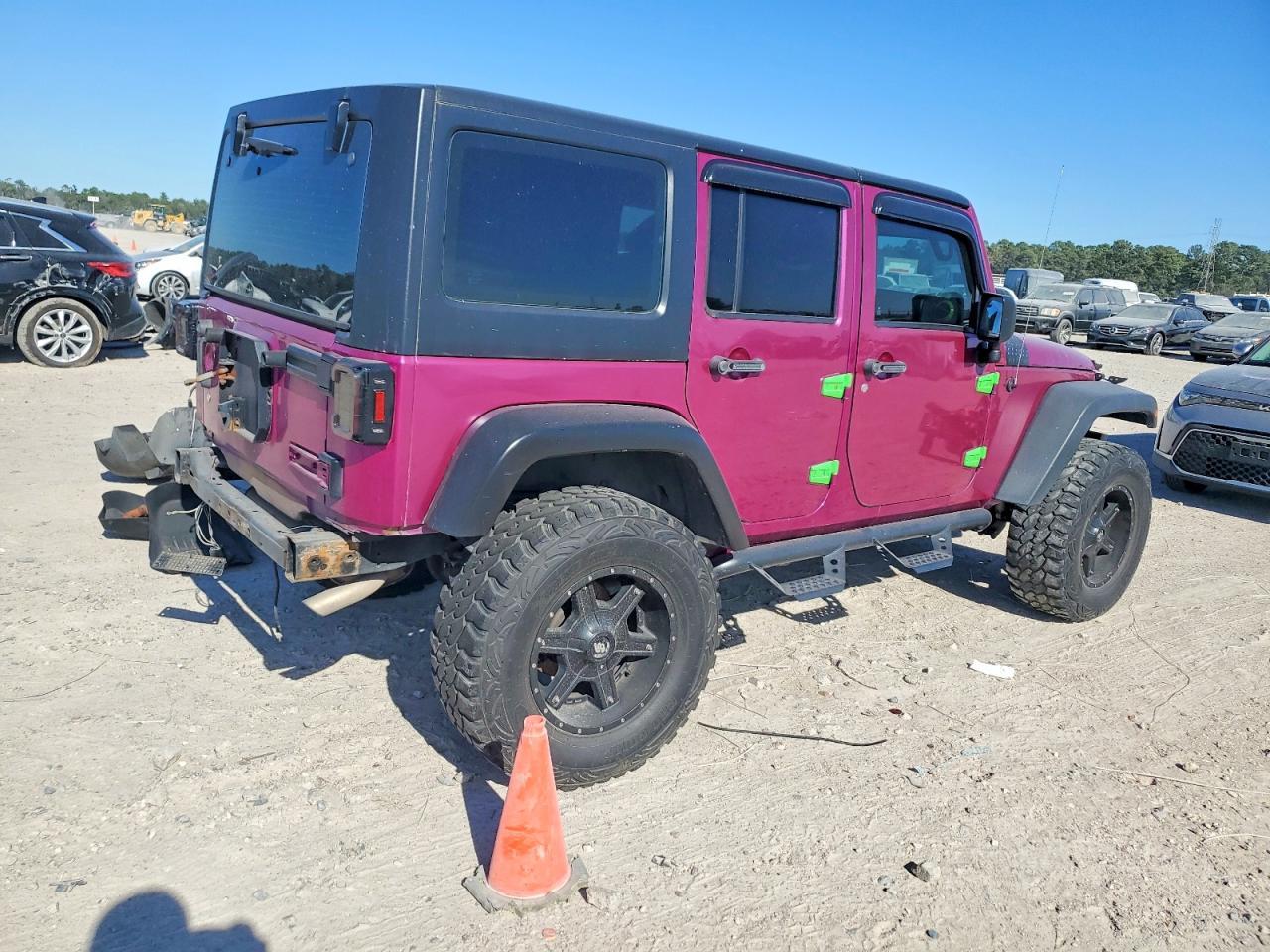 2015 Jeep Wrangler Unlimited Sahara - Фото 3